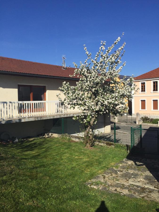 Maison Entiere Au Pied Du Plateau Du Retord 2 Chambres Sdb - Vouvray Ochiaz 외부 사진